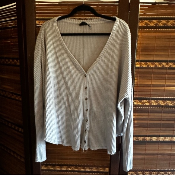 Urban Outfitters‎ Out From Under Waffle Knit Oversized Shirt Medium - Picture 1 of 5